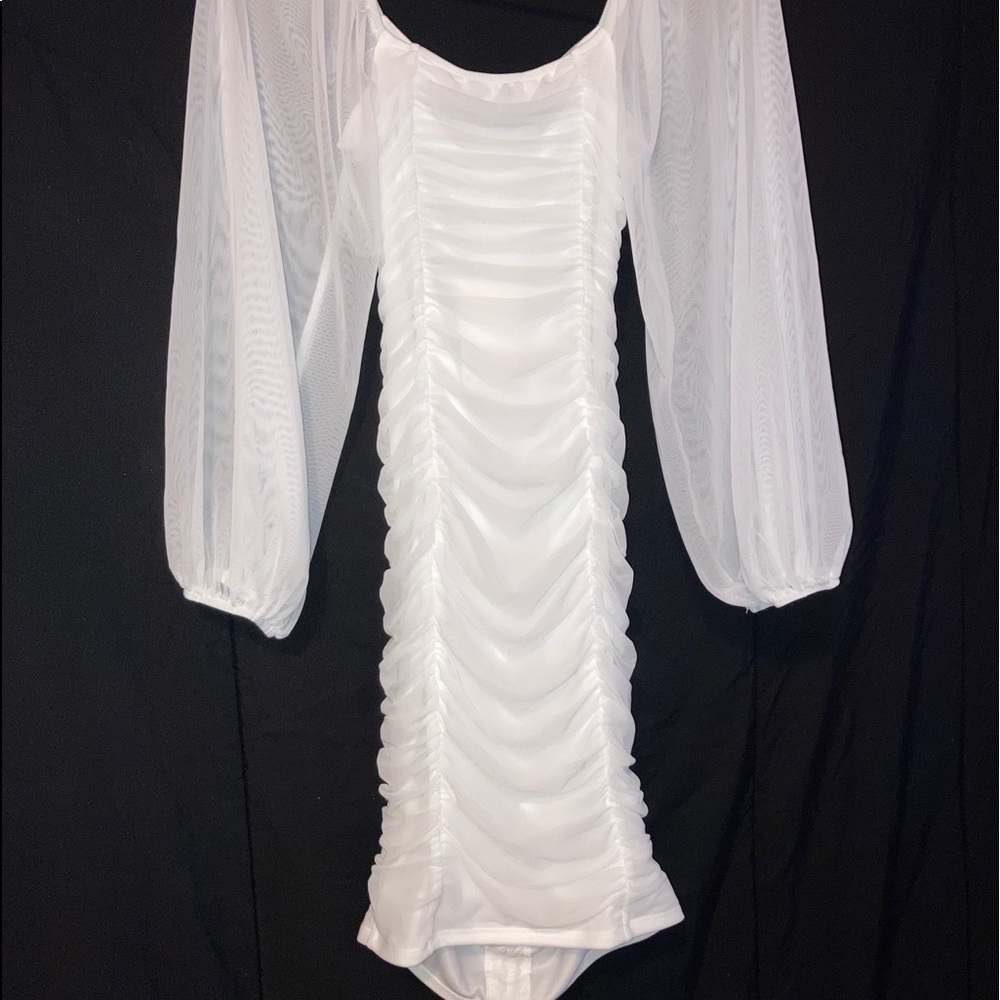 Drawstring Ruched Front Body-con Dress - Picture 4 of 6